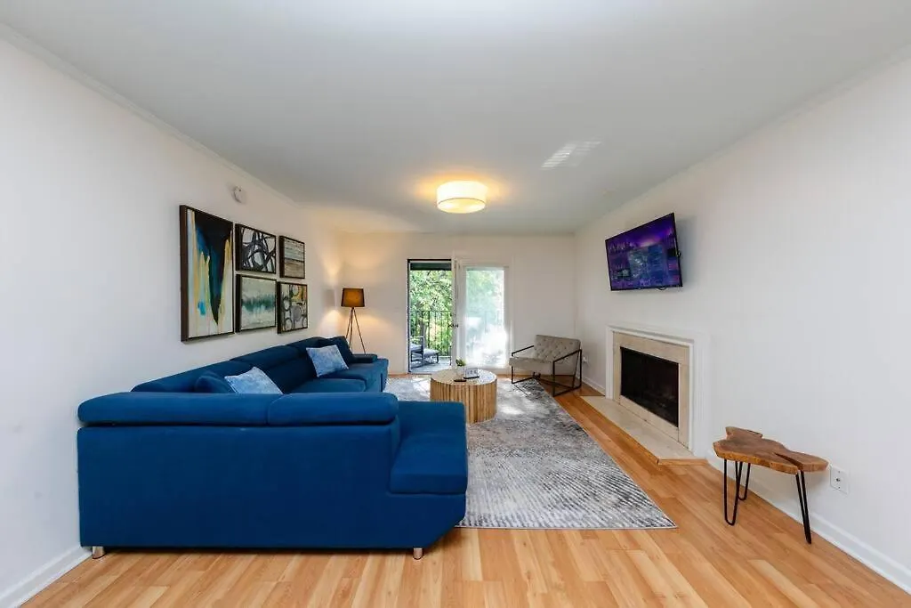 Apartment Midtown 2Br Gem With Private Balcony And Optional Parking Walkable To Vanderbilt, Music Row & Centennial Park Nashville