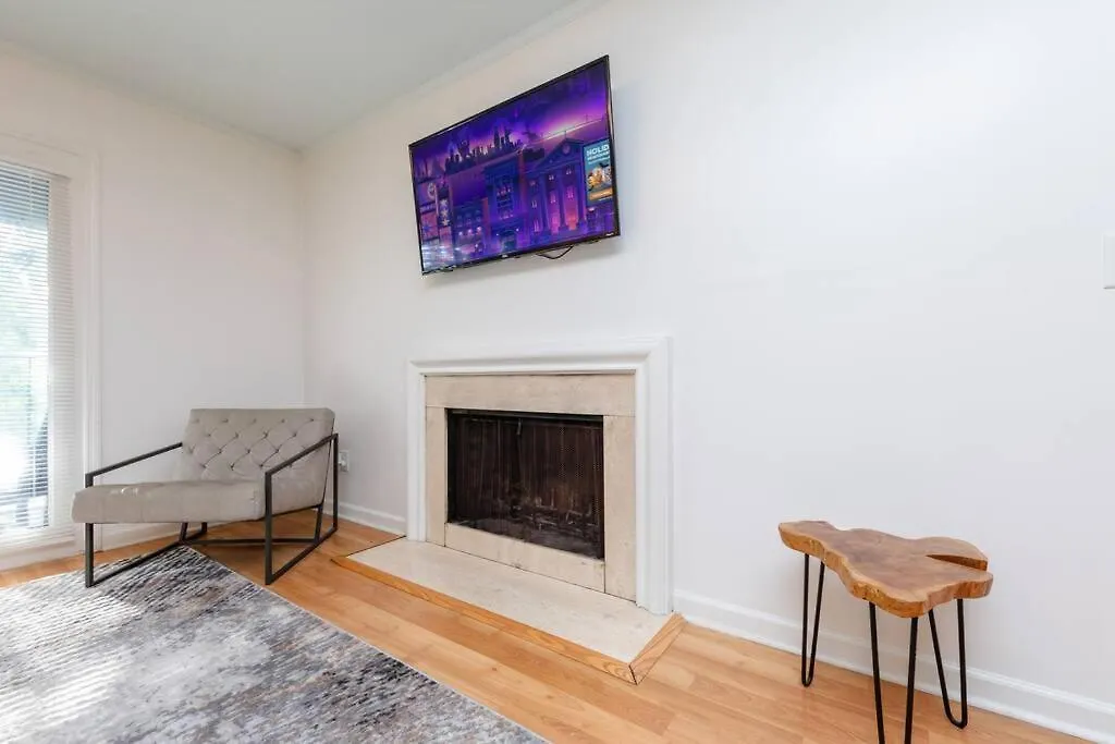 Midtown 2Br Gem With Private Balcony And Optional Parking Walkable To Vanderbilt, Music Row & Centennial Park Nashville United States